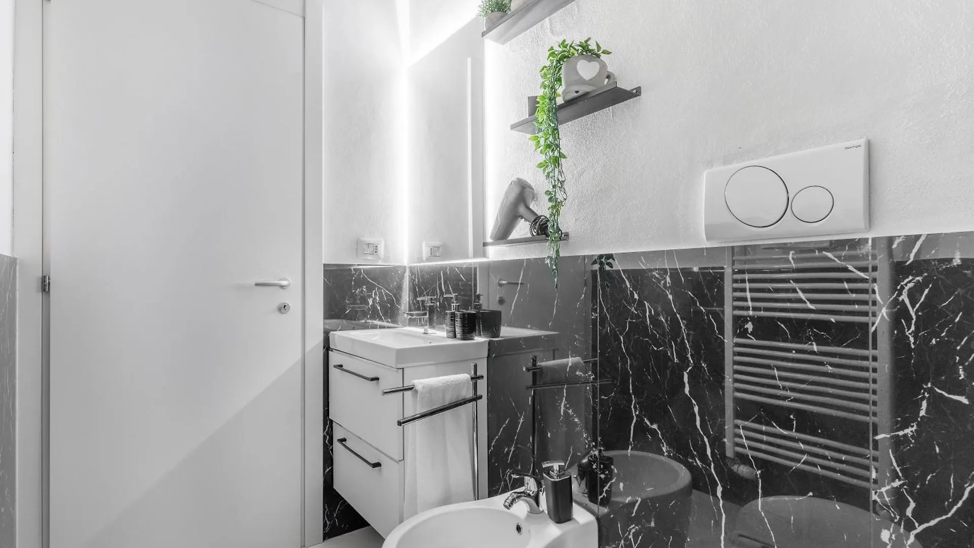 Apartmán A 3 Min Dalla Metro - Silenzio E Relax - Marble Noir Milán Itálie